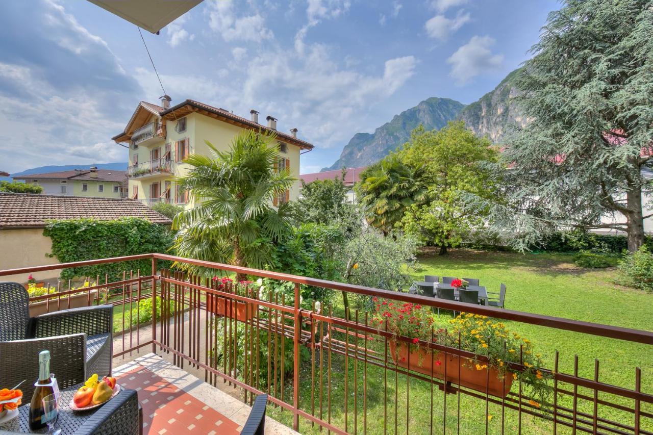The Bon'Ora Apartment - Happy Rentals Riva del Garda Luaran gambar